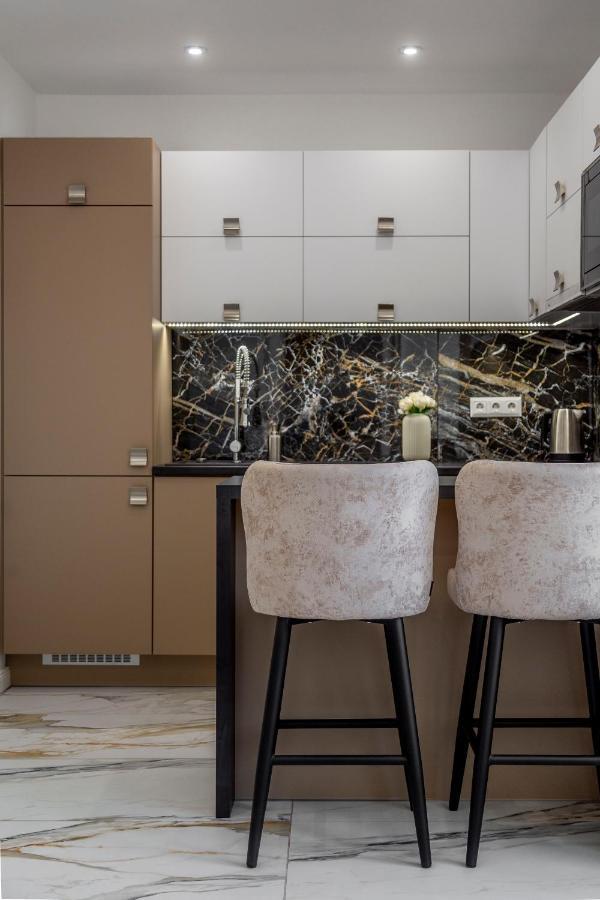 Luxurious Bajcsy Residence Next To The Basilica Budapest Exterior foto
